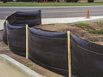 Silt Fence - 3' x 100' with 48